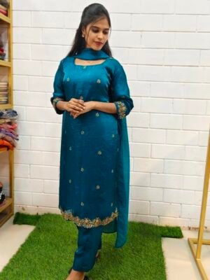 SALWAR SUIT